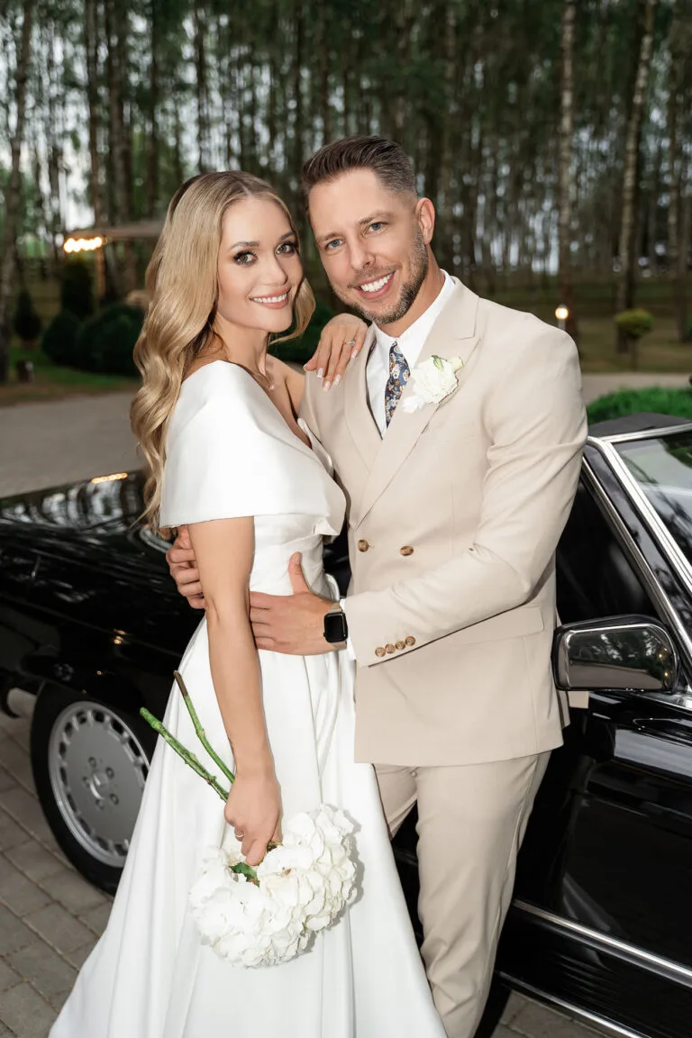 Fotograf ślubny Warszawa – elegancka para młoda podczas wesela w Złotopolskiej Dolinie, stylowe i naturalne zdjęcia ślubne pełne emocji.